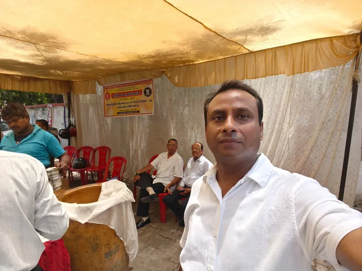 At the sharbat stall